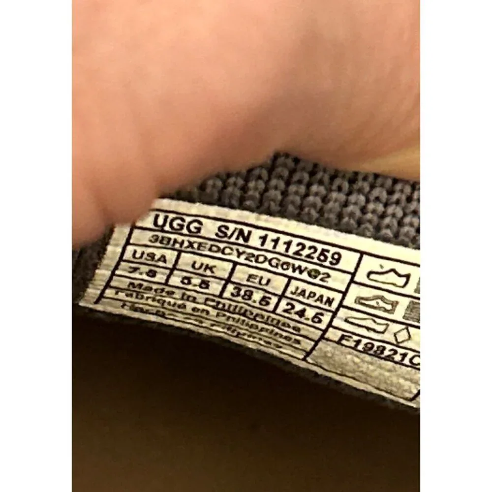 UGG sammy sneaker